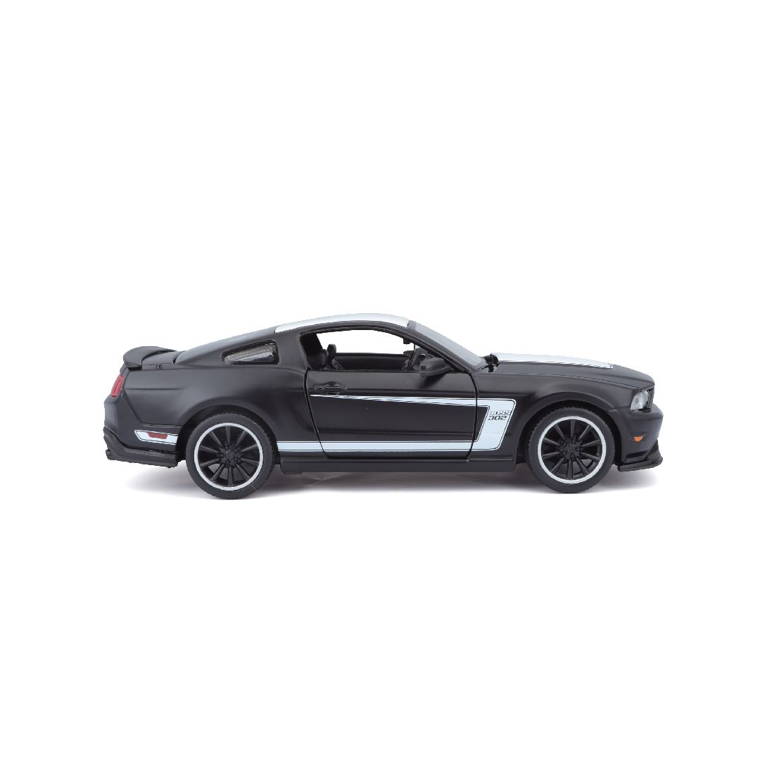 Maisto 1/24 SE 2012 Ford Mustang Boss 302 - Matte Black