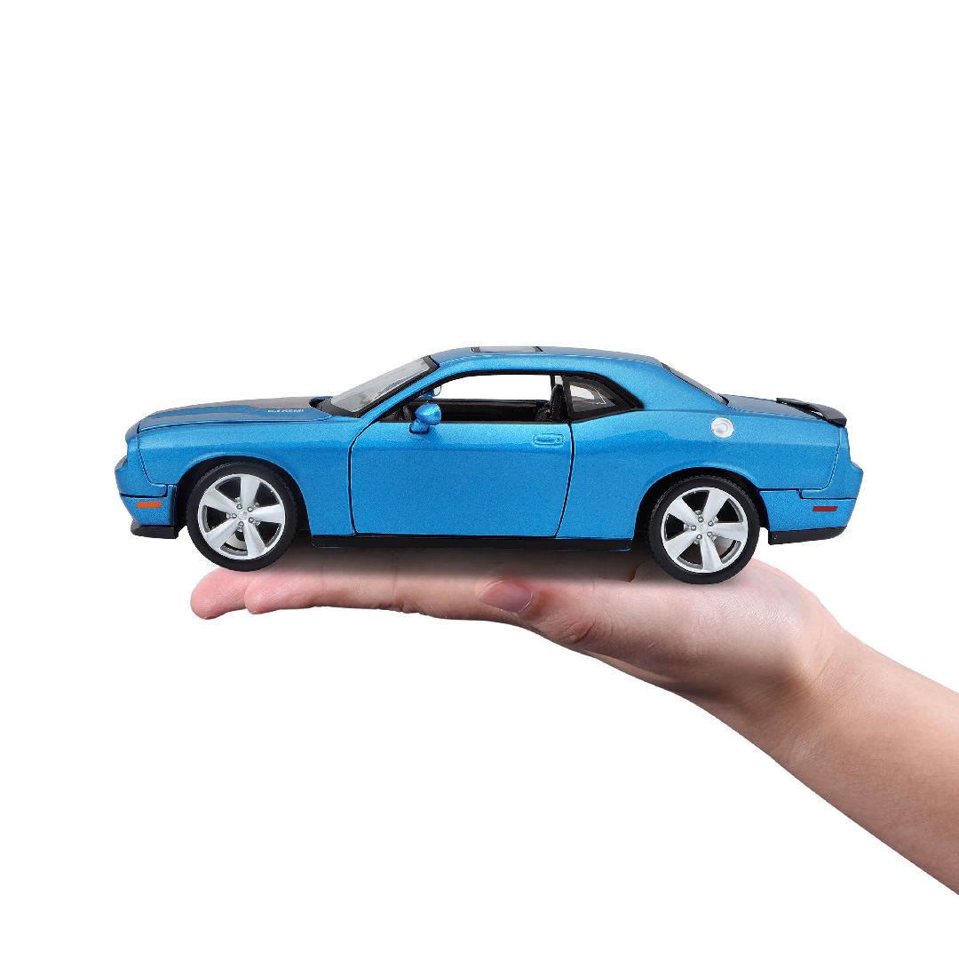 Maisto 1/24 SE 2008 Dodge Challenger SRT8 (Metallic Blue)