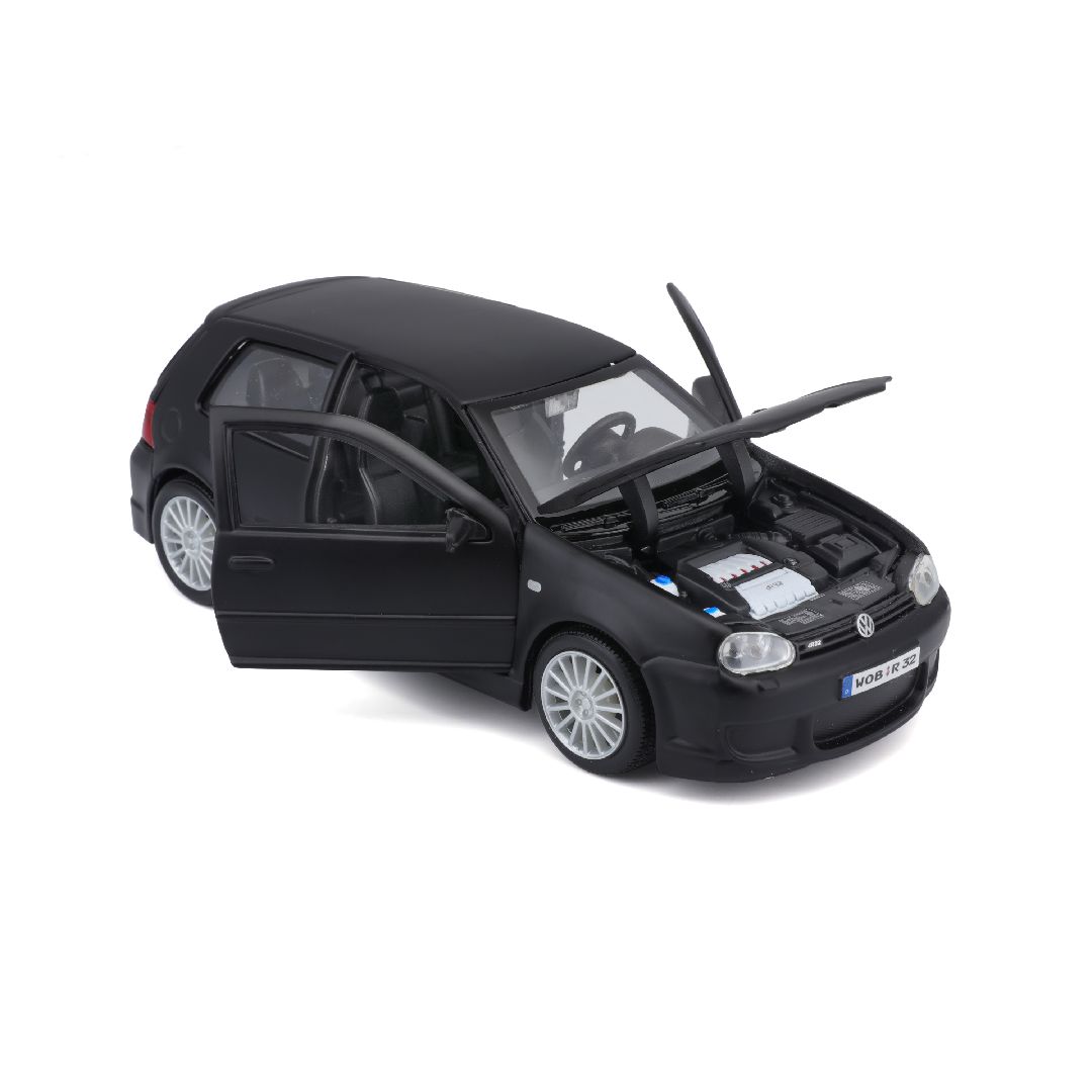 Maisto 1/24 SE Volkswagen Golf R32 - Dull Black