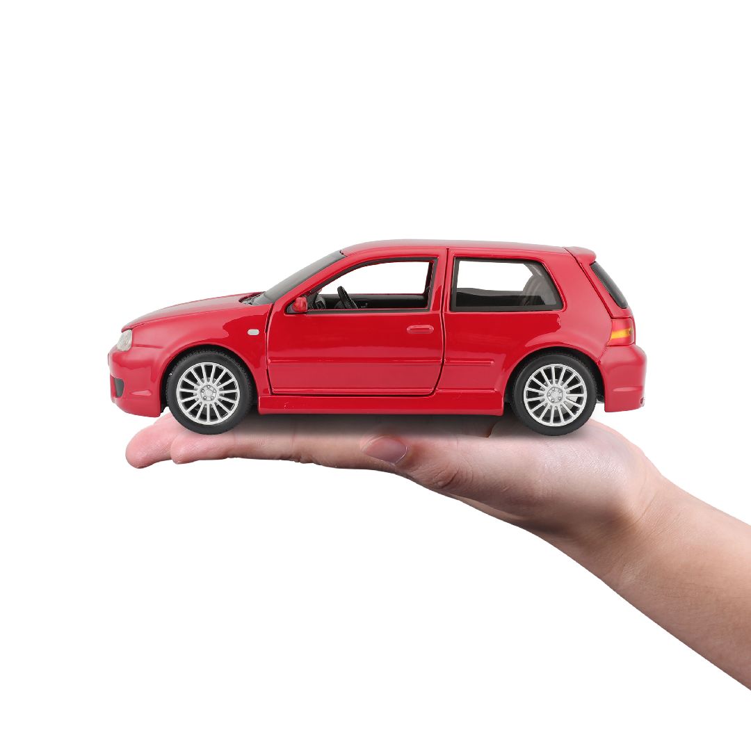 Maisto 1/24 SE Volkswagen Golf R32 - Red