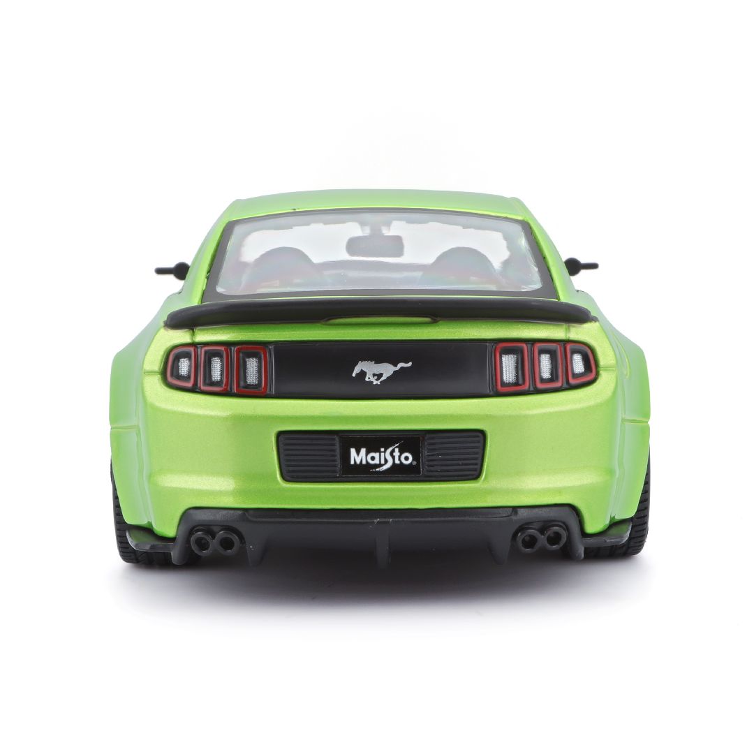 Maisto 1/24 SE 2014 Mustang Street Racer - Metallic Light Green