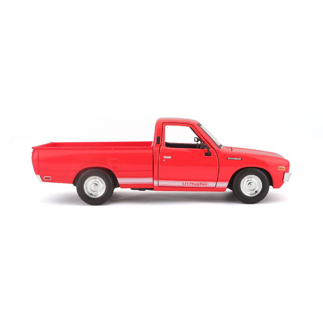 Maisto 1/24 SE 1973 Datsun 620 Pick-up (Red)