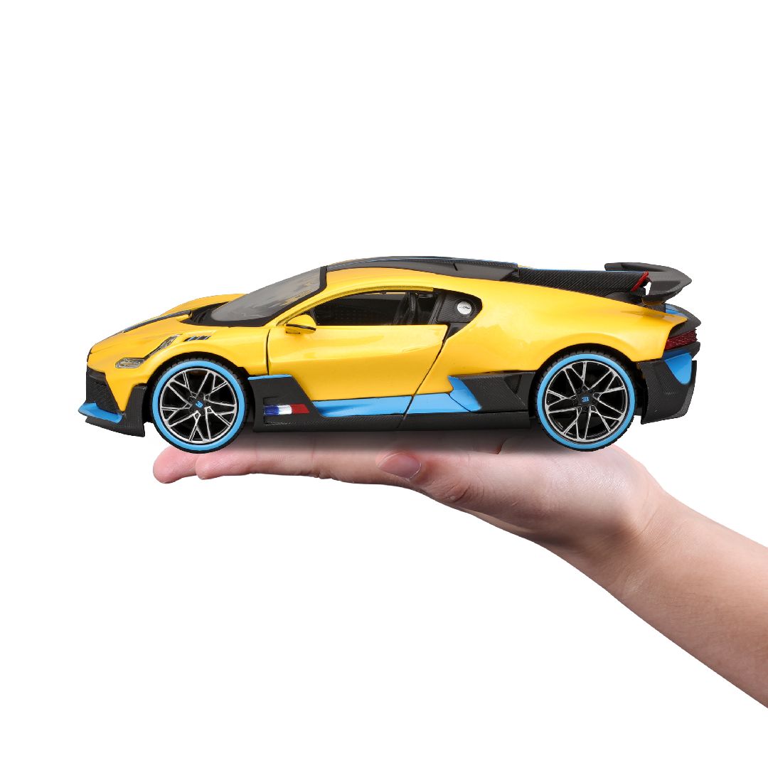 Maisto 1/24 SE Bugatti Divo - Yellow
