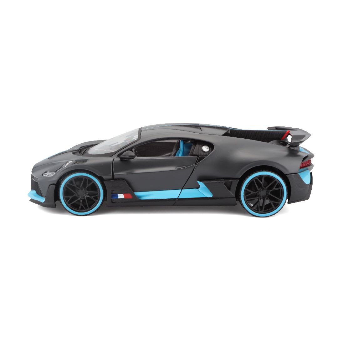 Maisto 1/24 SE Bugatti Divo (Charcoal/Blue)