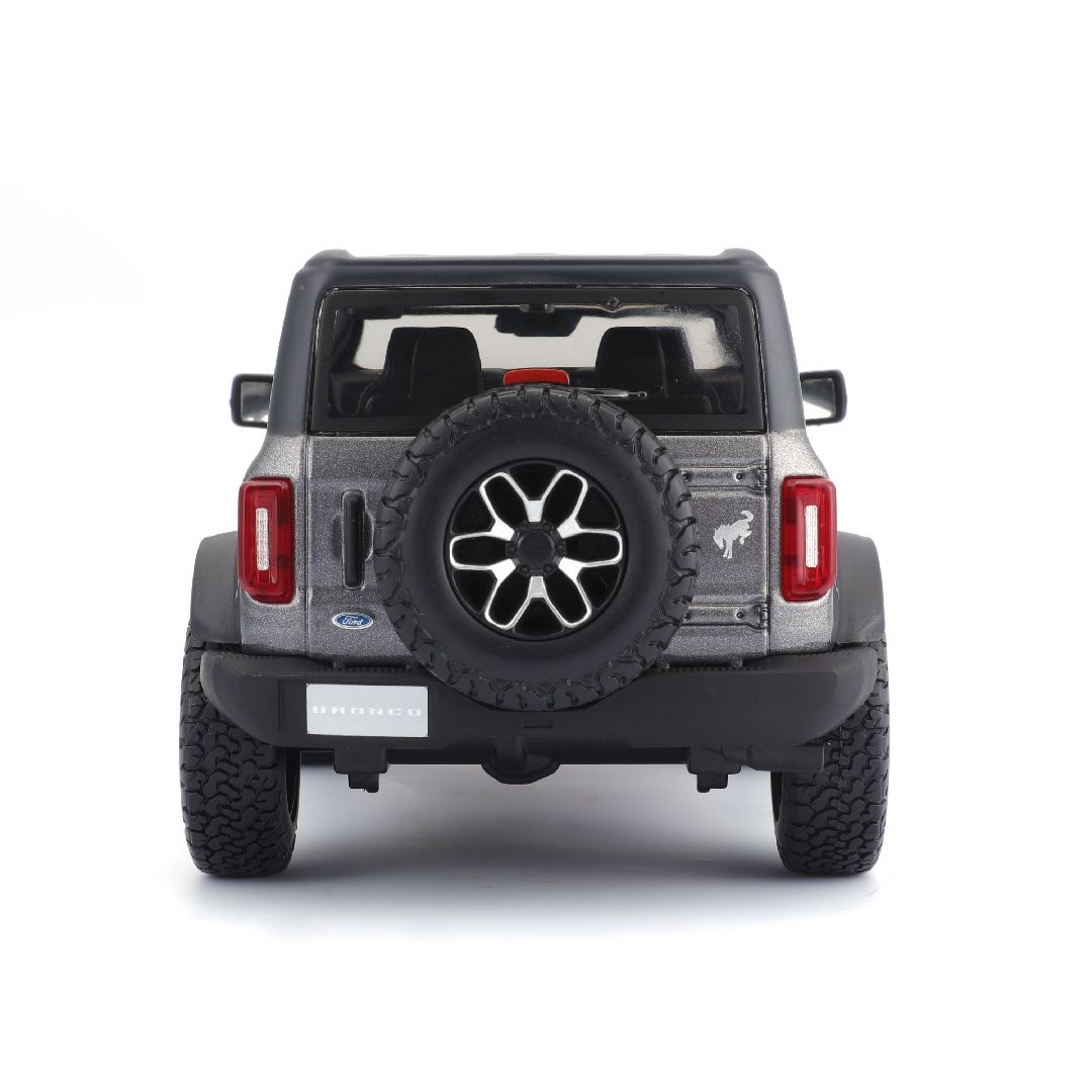 Maisto 1/24 SE 2021 Ford Bronco Badlands 2 dr. - Grey