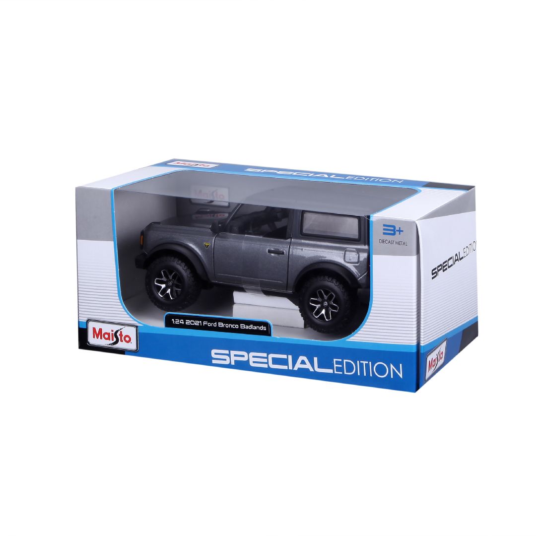 Maisto 1/24 SE 2021 Ford Bronco Badlands 2 dr. - Grey