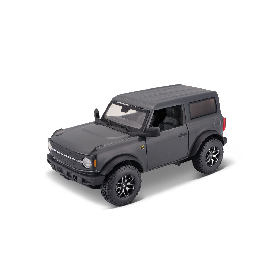 Maisto 1/24 SE 2021 Ford Bronco Badlands 2 dr. - Grey