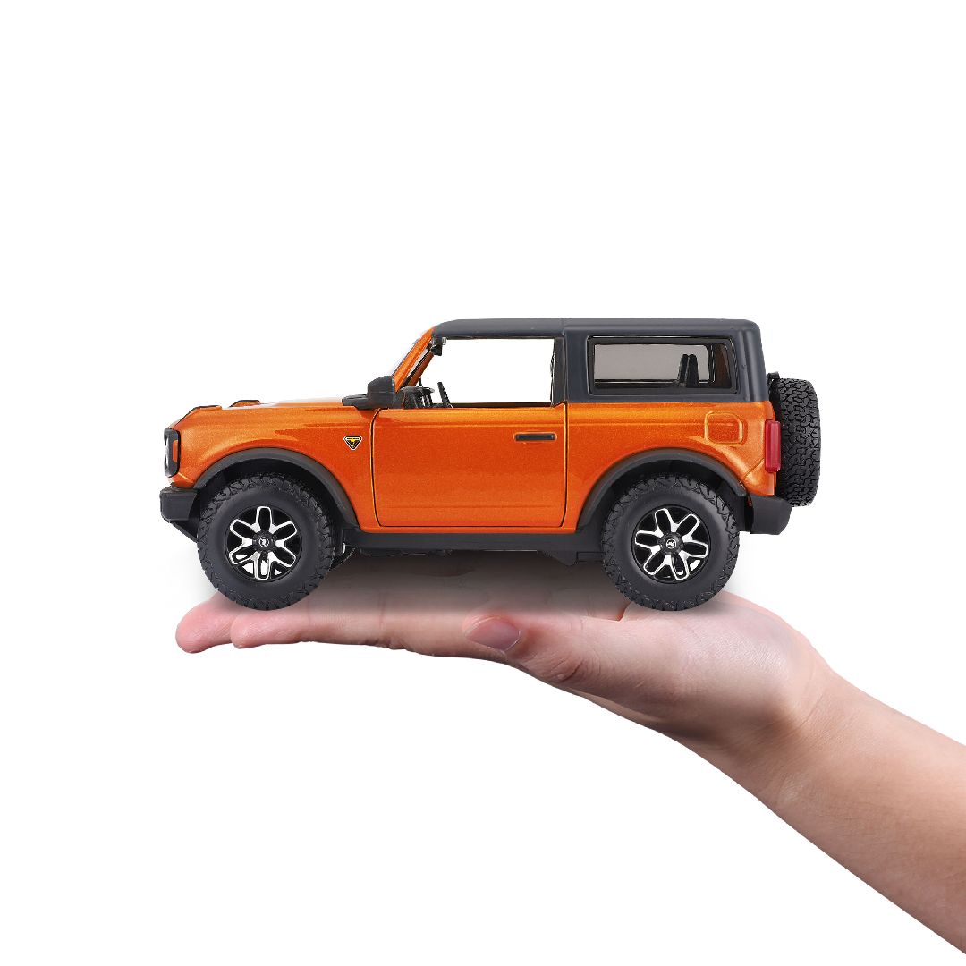 Maisto 1/24 SE 2021 Ford Bronco Badlands 2 dr. - Orange