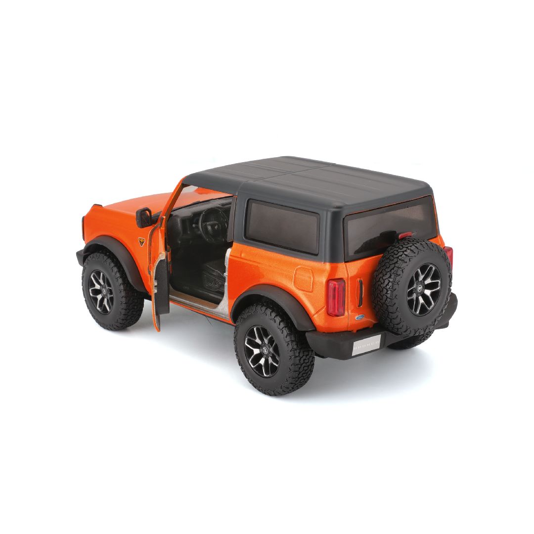 Maisto 1/24 SE 2021 Ford Bronco Badlands 2 dr. - Orange