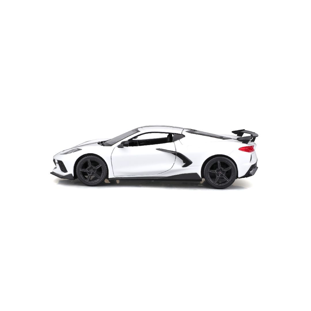 Maisto 1/24 SE 2020 Corvette Stingray Coupe High wing - White