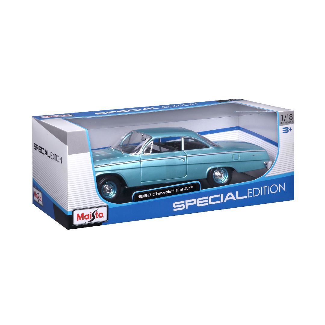 Maisto 1/18 SE 1962 Chevrolet Bel Air - Metallic Light Blue