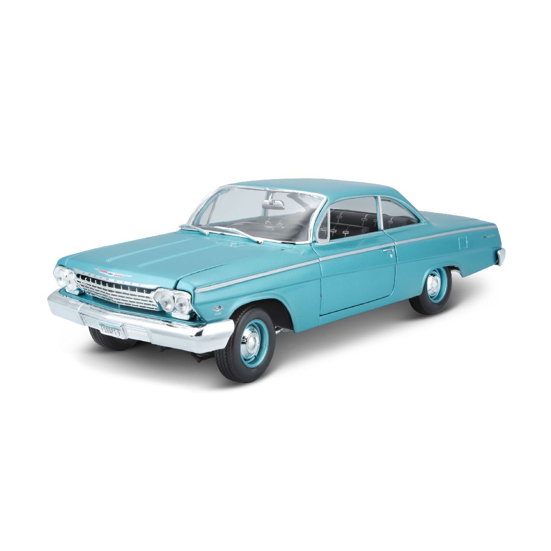 Maisto 1/18 SE 1962 Chevrolet Bel Air - Metallic Light Blue