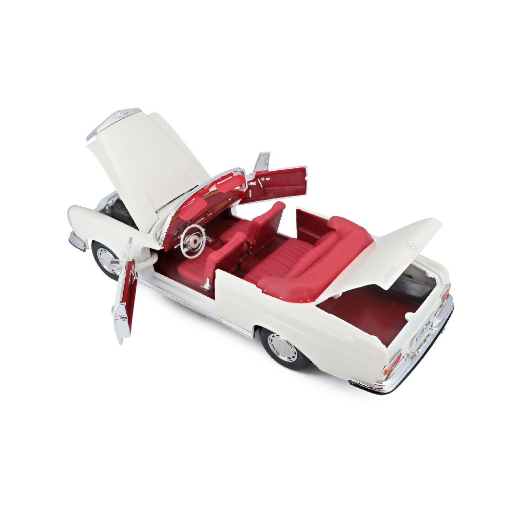 Maisto 1/18 SE 1967 Mercedes-Benz 280SE Cabrio - Cream