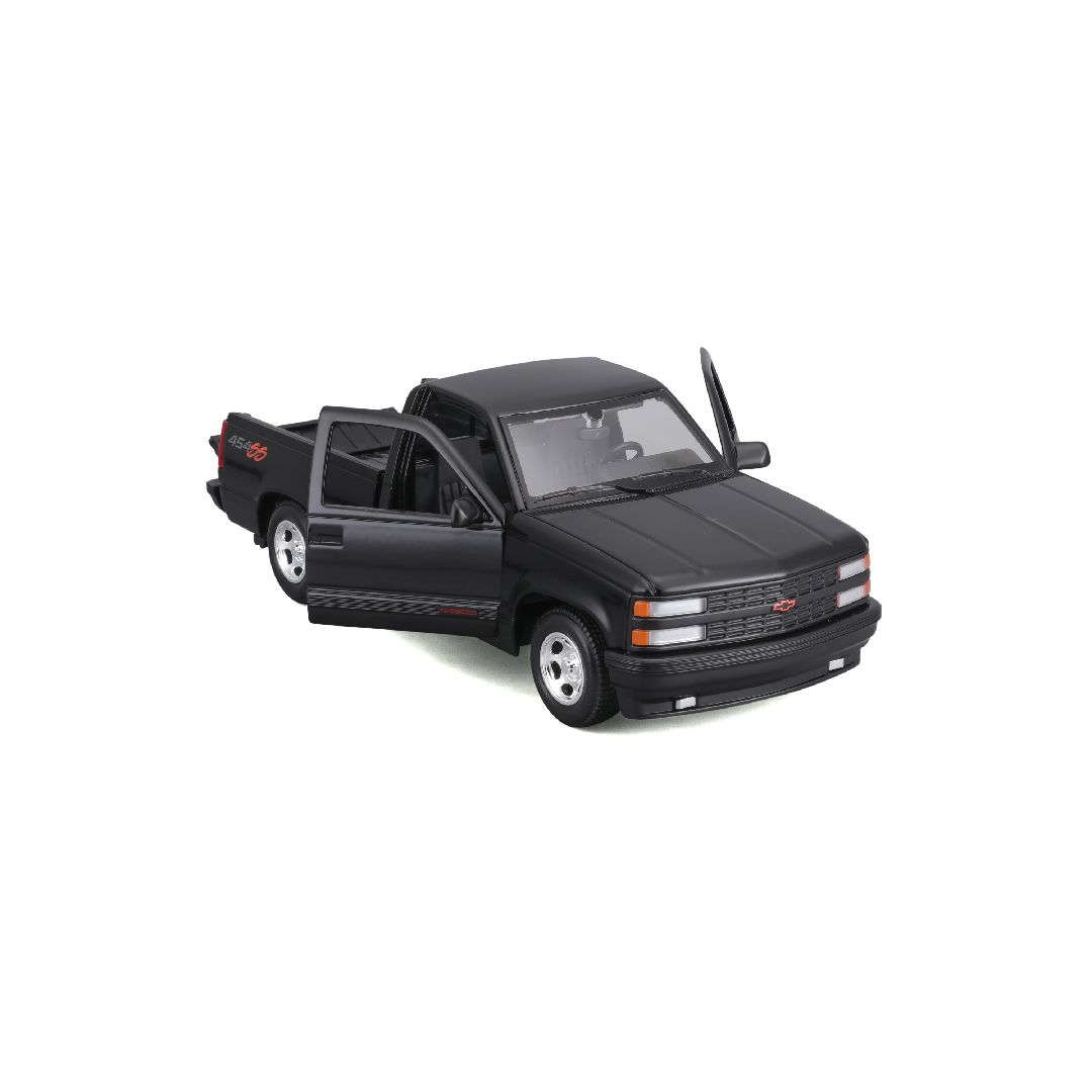 Maisto 1/24 SE 1993 Chevrolet 454 SS Pickup Truck - Black
