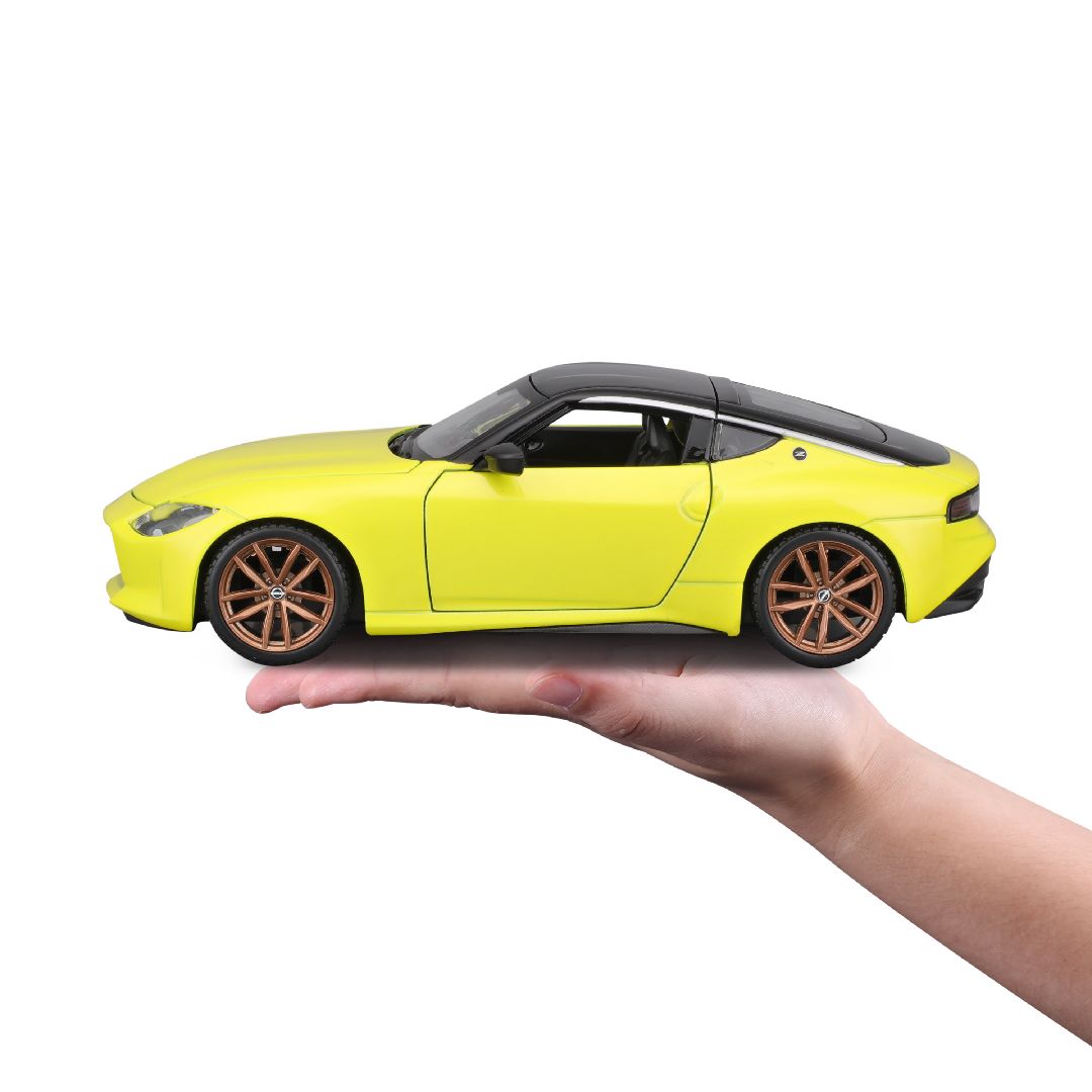 Maisto 1/24 SE 2023 Nissan Z (Yellow)