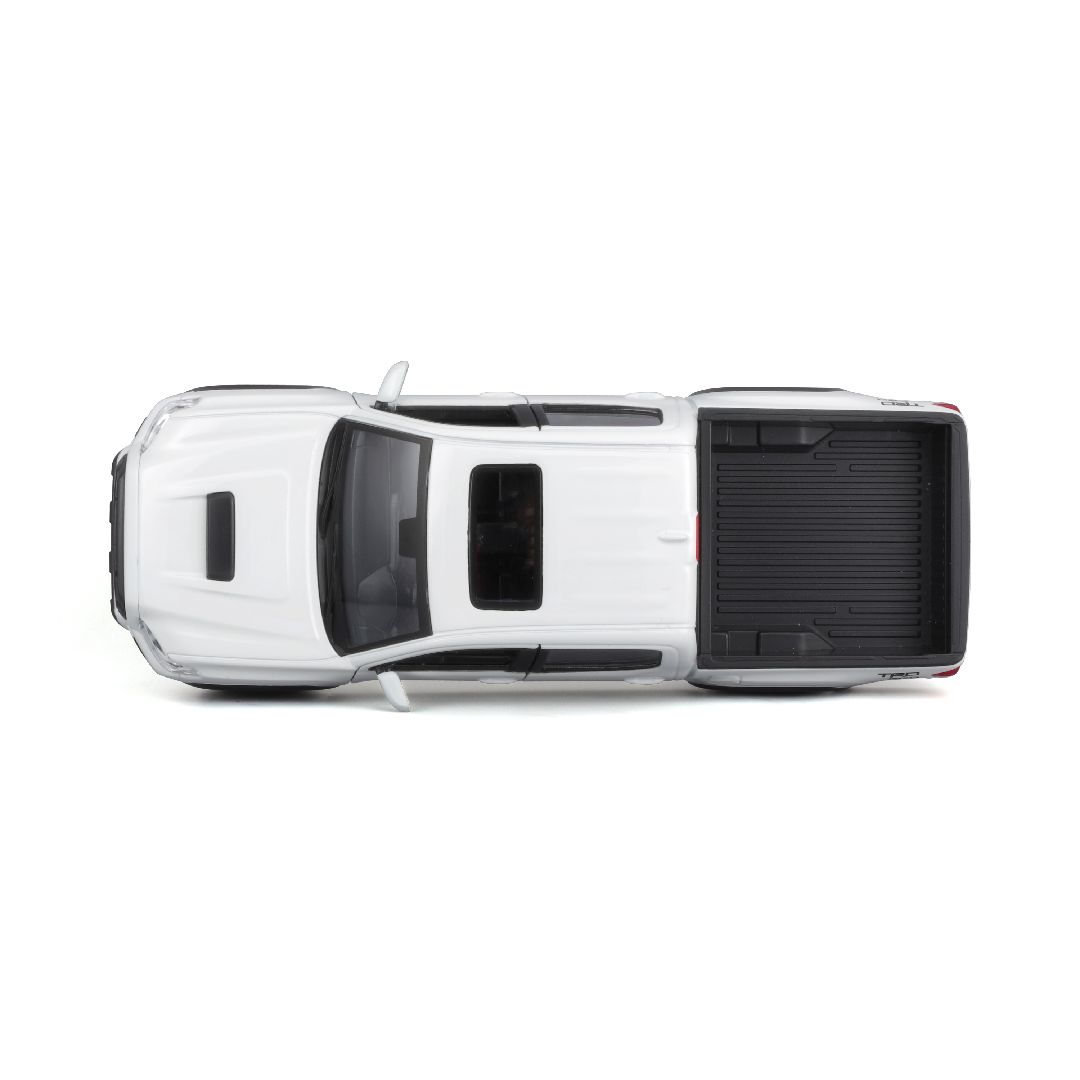 Maisto 1/27 SE 2023 Toyota Tacoma TRD Pro - White
