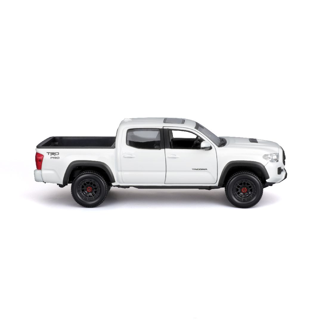 Maisto 1/27 SE 2023 Toyota Tacoma TRD Pro - White