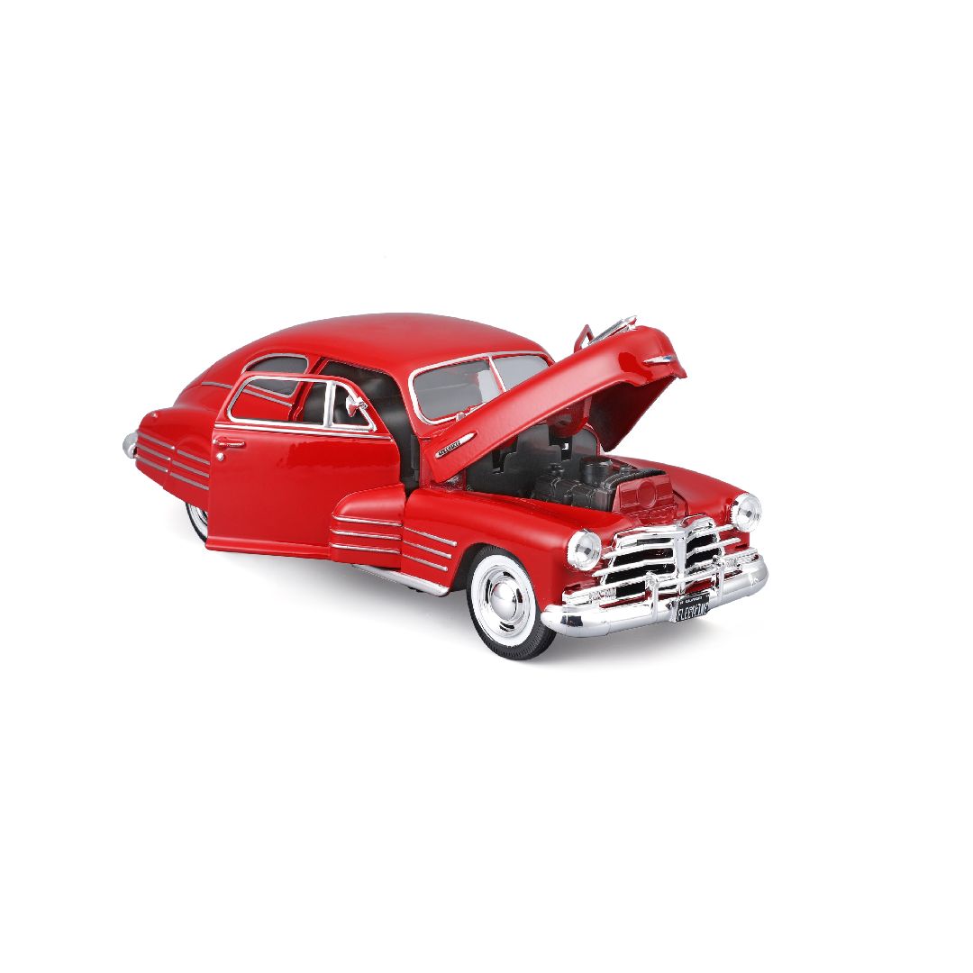Maisto 1/24 SE 1948 Chevrolet Fleetline Aerosedan - Red