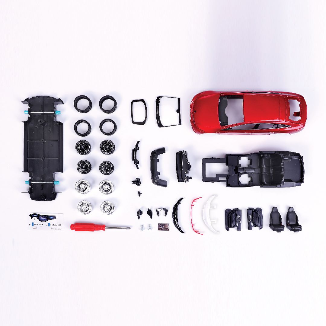 Maisto 1/24 AL 2022 Mercedes-EQ EQS (Met Red)