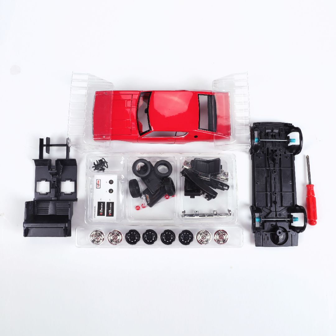 Maisto 1/24 AL 1973 Nissan Skyline 2000GT-R (Red)