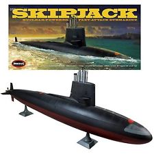 Moebius USS Skipjack 1/72 Model Kit - Click Image to Close