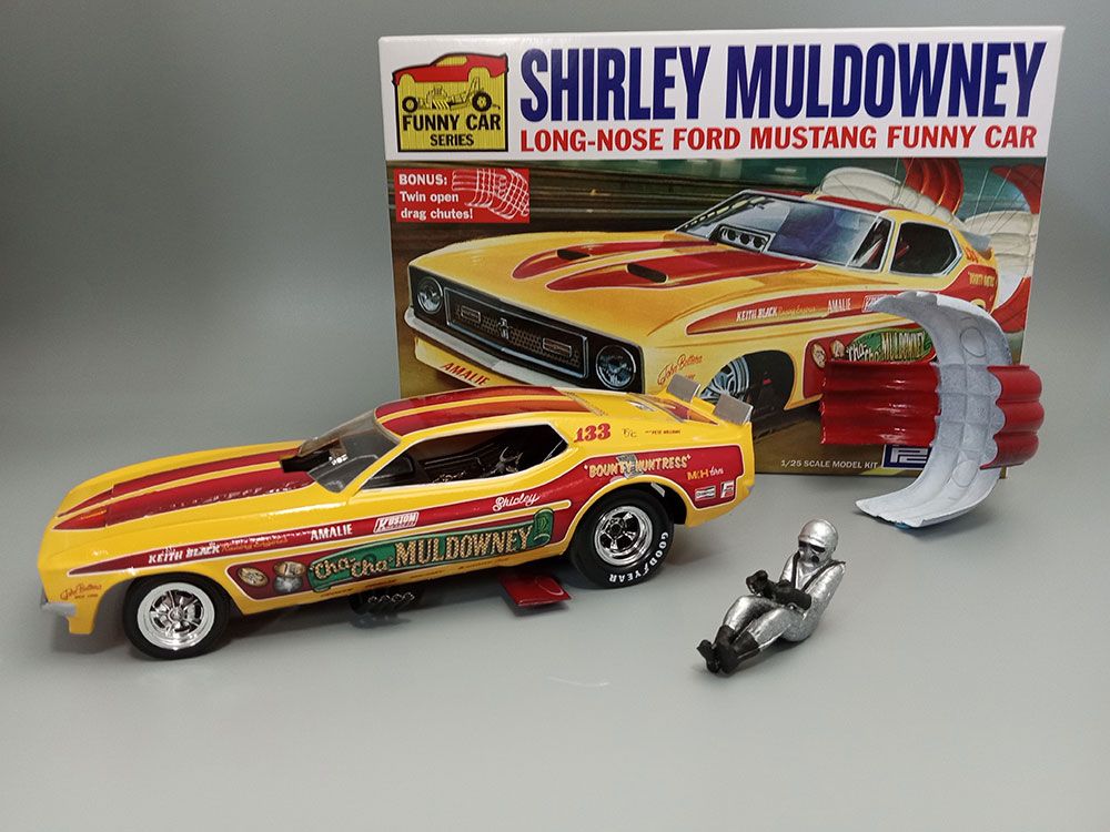 MPC 1/25 Shirley Muldowney Long Nose Ford Mustang FC