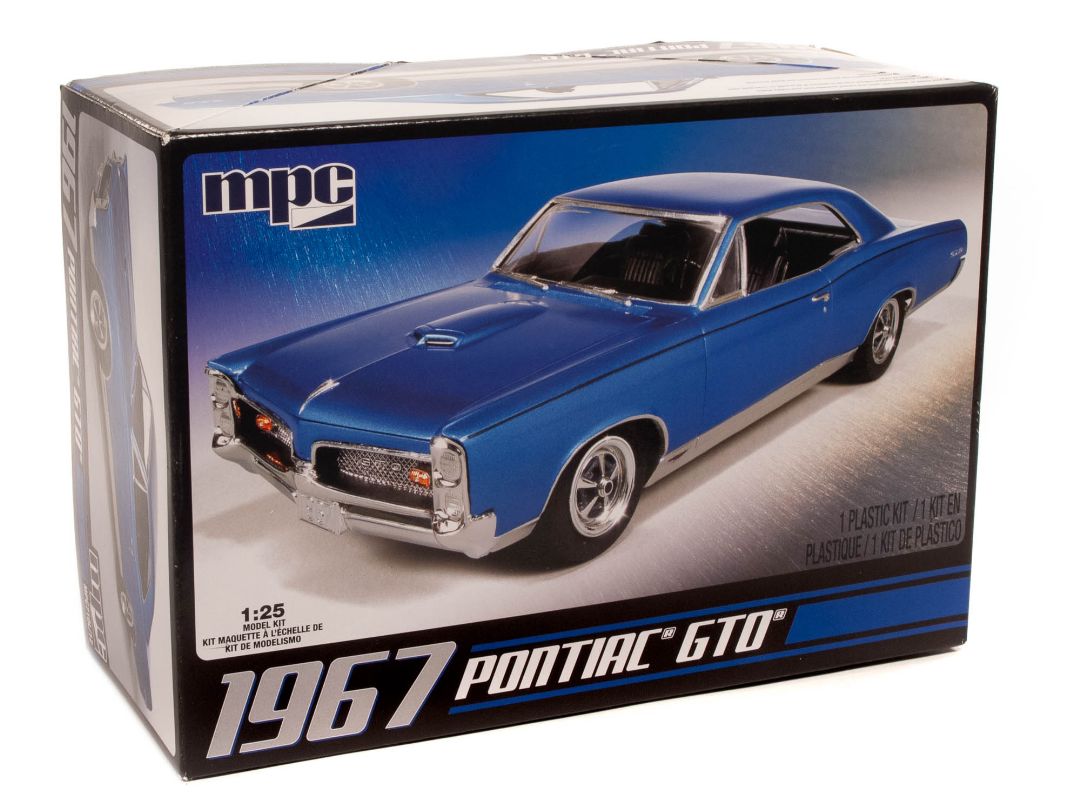 MPC 1967 Pontiac GTO Molded in White 1/25 Model Kit (Level 2) - Click Image to Close