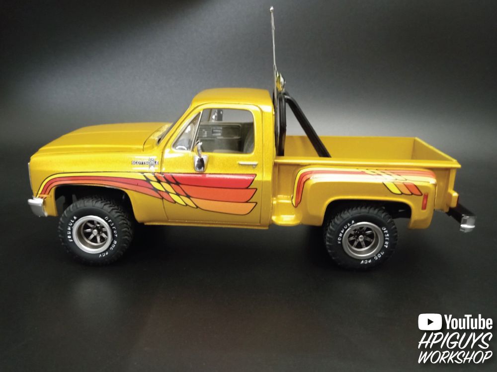 MPC 1/25 1981 Chevy Stepside Pickup Sod Buster Model Kit