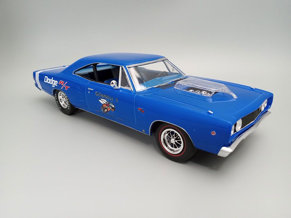 MPC 1/25 1968 Dodge Coronet Hardtop w/ Trailer Model Kit