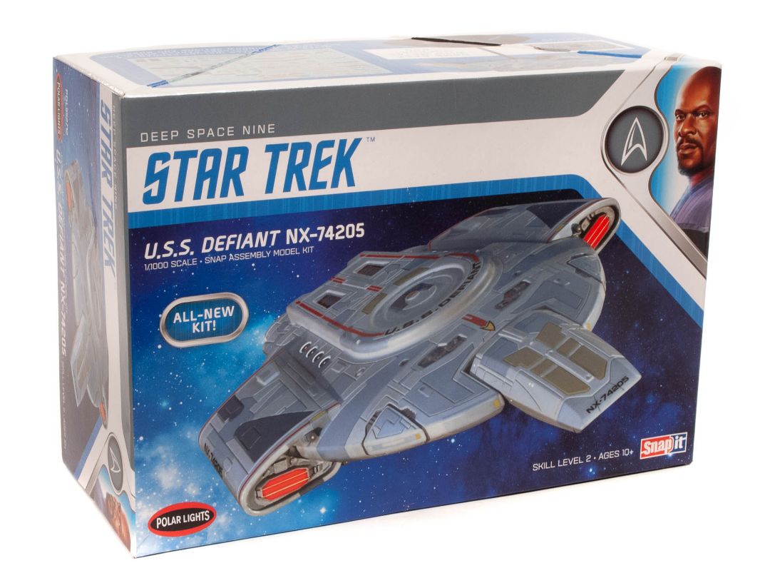 Polar Lights Star Trek U.S.S. Defiant 1/1000 Model Kit (Level 2)