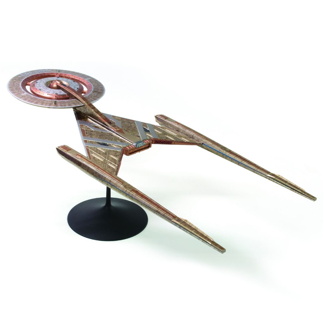 Polar Lights Star Trek U.S.S. Discovery 2T 1/2500 Model Kit (Le