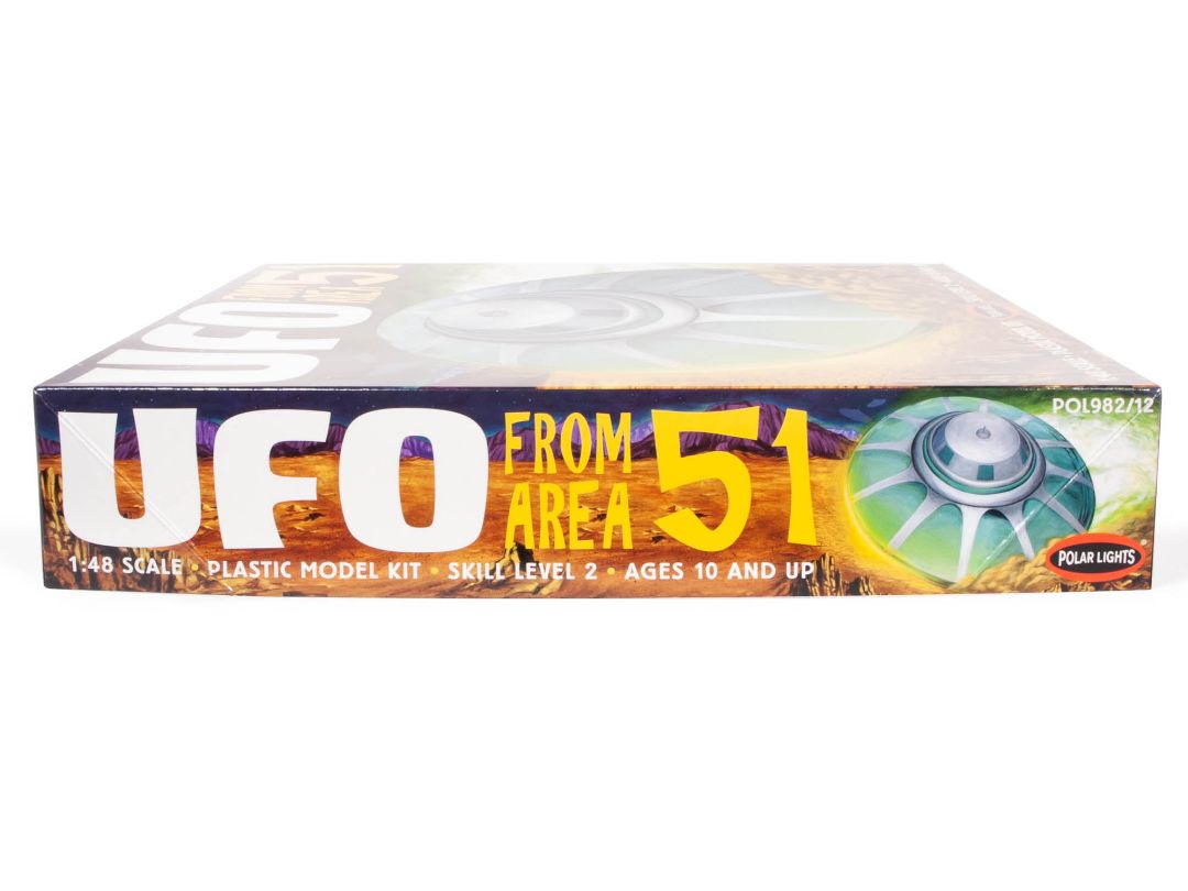Polar Lights Area 51 UFO 1/48 Model Kit (Level 2) - Click Image to Close
