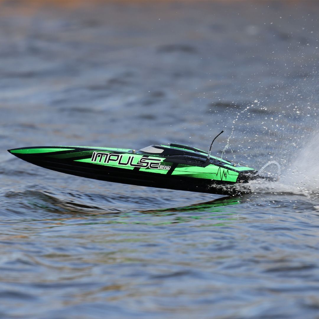 Pro Boat Impulse 32, Deep-V, Blx, Smart RTR - Black/Green