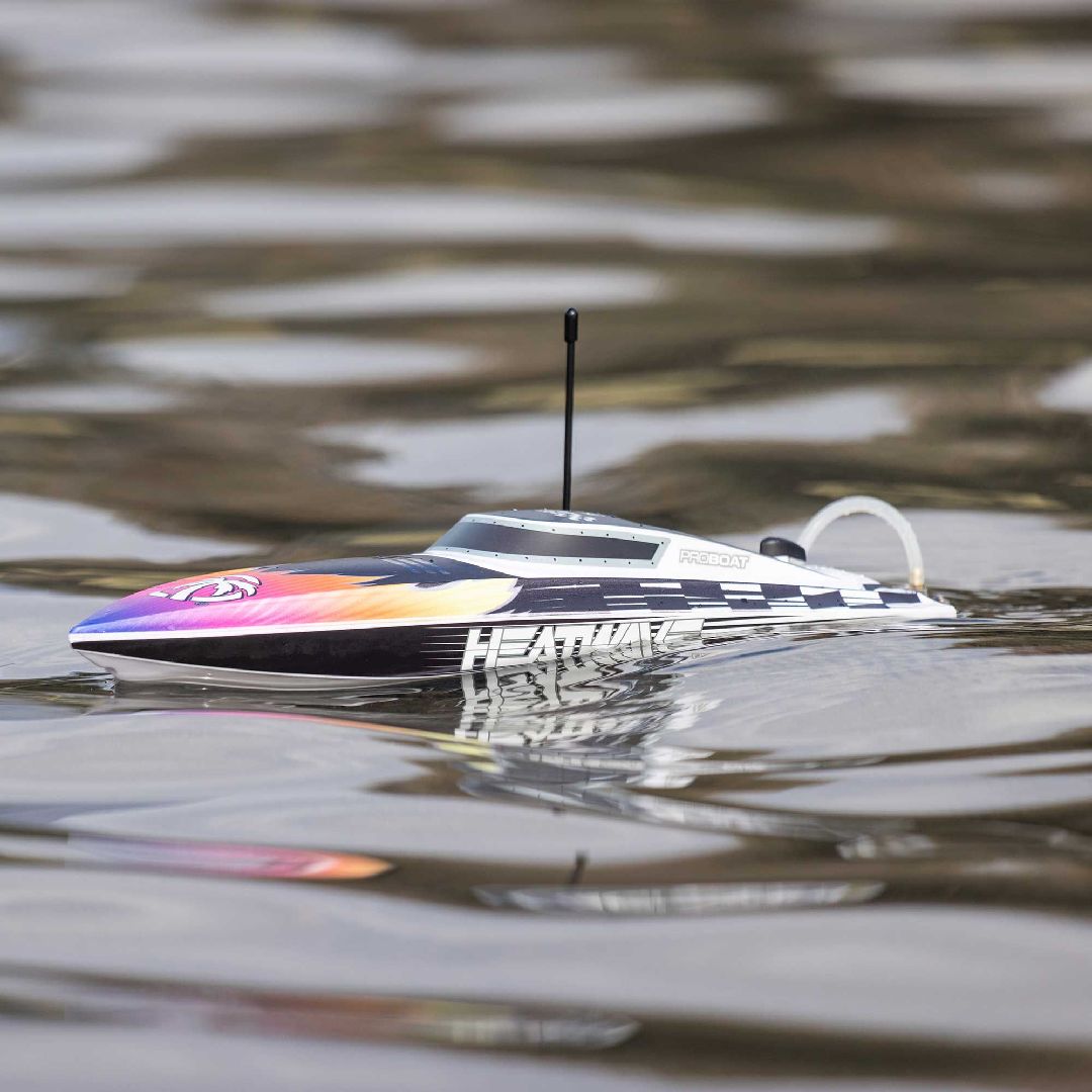 Pro Boat Recoil 2 18" Brushless, Heatwave RTR (B&C Incl)