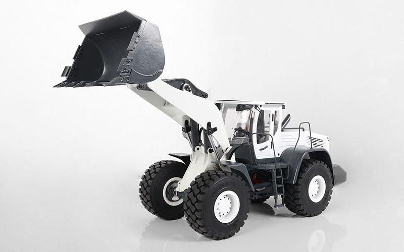 RC4WD 1/14 Scale Earth Mover 870K Hydraulic Wheel Loader (White)