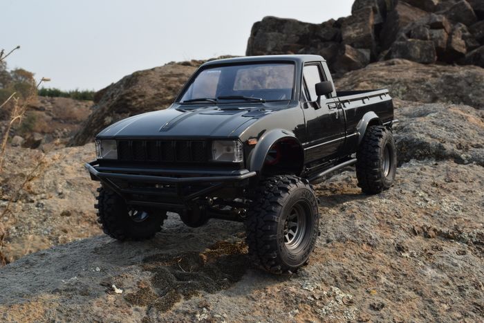 RC4WD Midnight Edition Trail Finder 2 RTR w/Mojave II Body Set - Click Image to Close