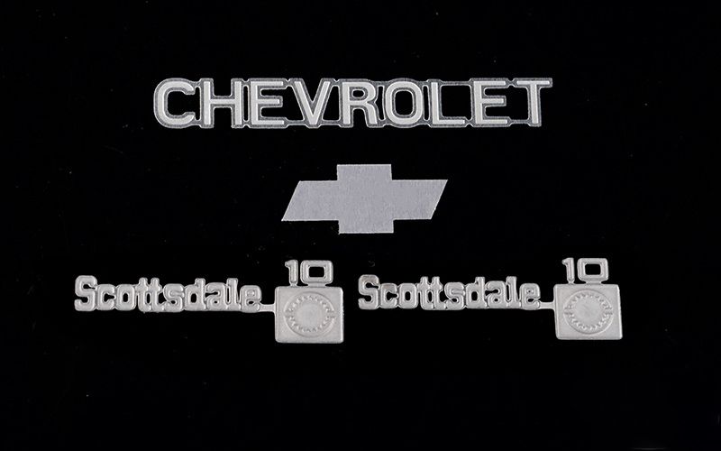 RC4WD Chevrolet K10 Metal Emblem Set