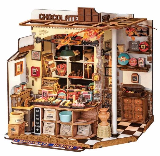 Rolife Henry's Chocolate DIY Minuature House Kit