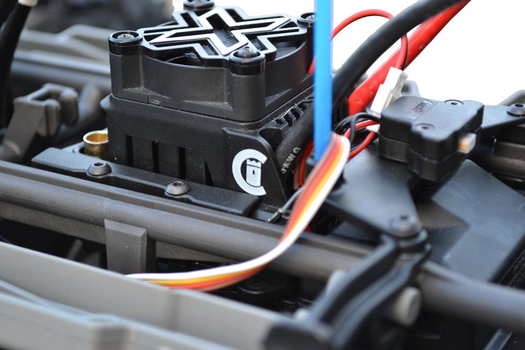 RPM ESC Cage for the Castle Mamba X 8S ESC & the Traxxas X-Maxx