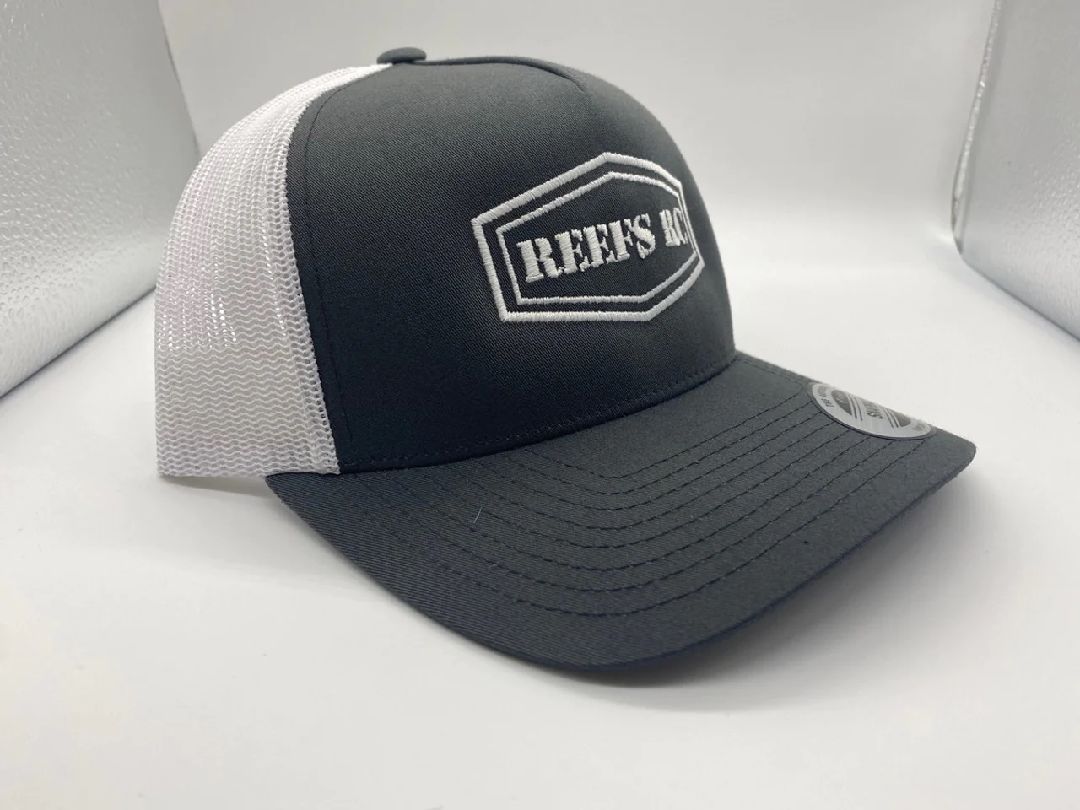 Reefs Classic Trucker Hat - Gray - Click Image to Close