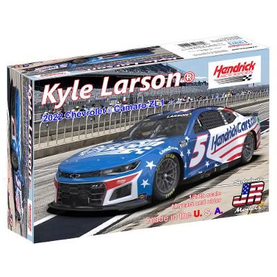 Salvinos JR 1/24 Hendrick - Kyle Larson 2022 Camaro Patriotic