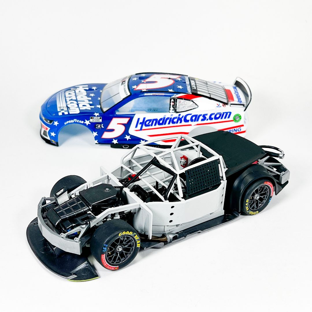 Salvinos JR 1/24 Hendrick - Kyle Larson 2022 Camaro Patriotic - Click Image to Close