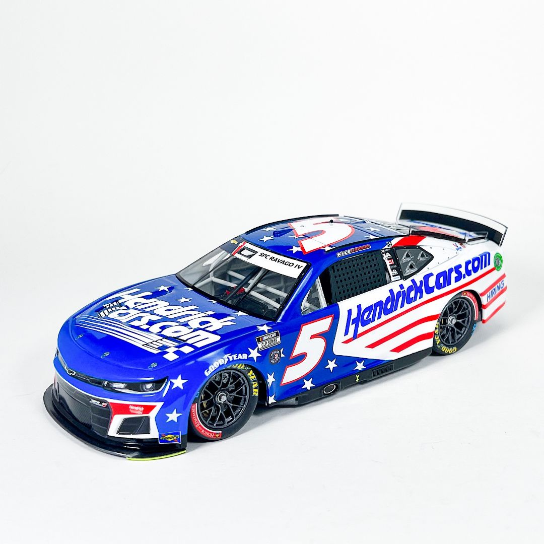 Salvinos JR 1/24 Hendrick - Kyle Larson 2022 Camaro Patriotic