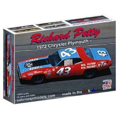 Salvinos JR 1/25 Richard Petty 1972 Chrysler Plymouth Model