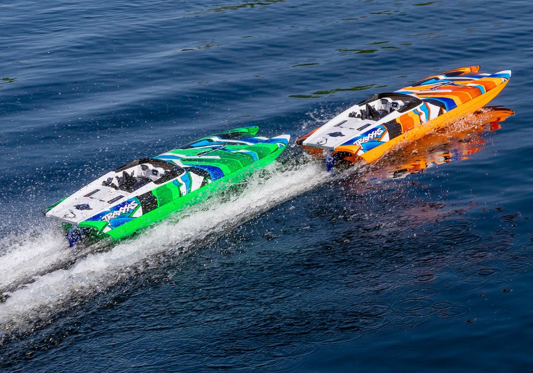 Traxxas DCB M41 Widebody 40" Catamaran Race Boat GreenR - Click Image to Close