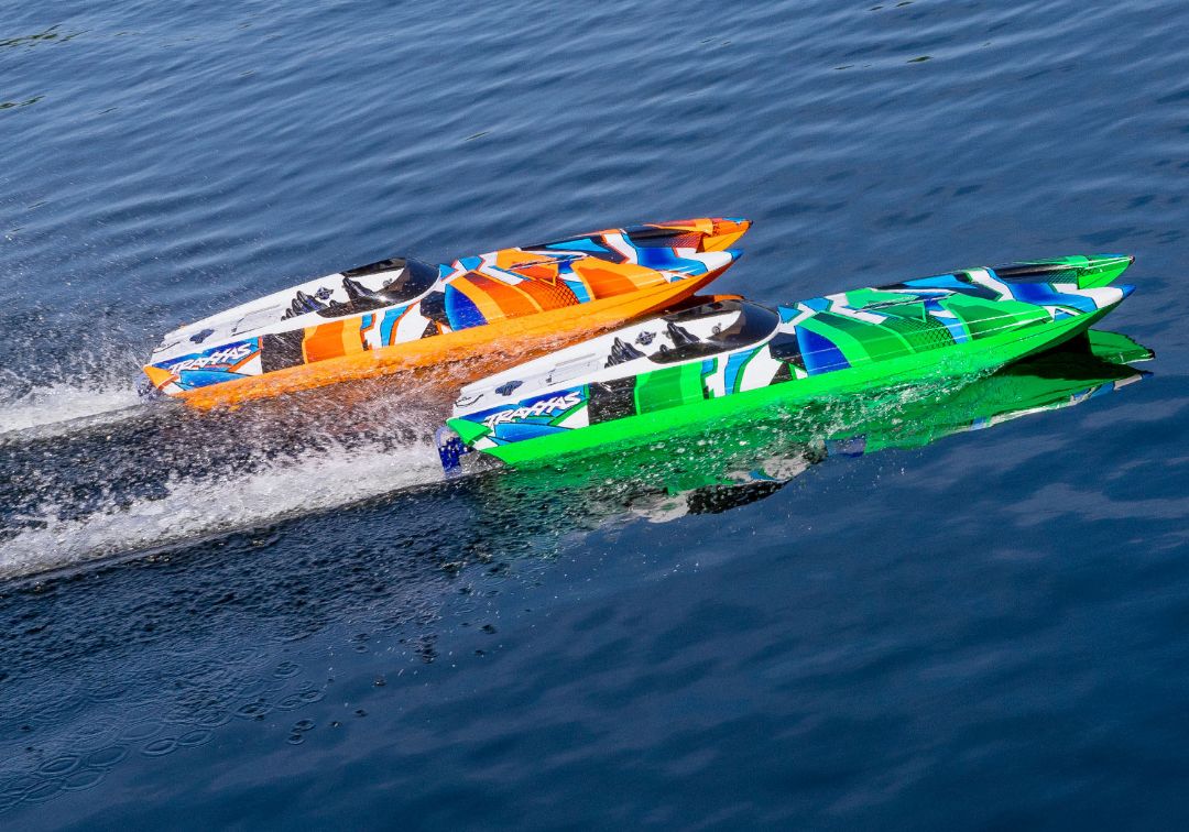 Traxxas DCB M41 Widebody 40" Catamaran Race Boat GreenR - Click Image to Close