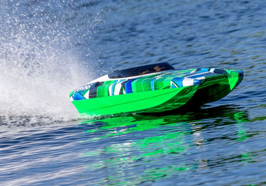 Traxxas DCB M41 Widebody 40" Catamaran Race Boat GreenR - Click Image to Close