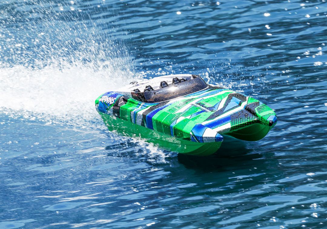 Traxxas DCB M41 Widebody 40" Catamaran Race Boat GreenR - Click Image to Close