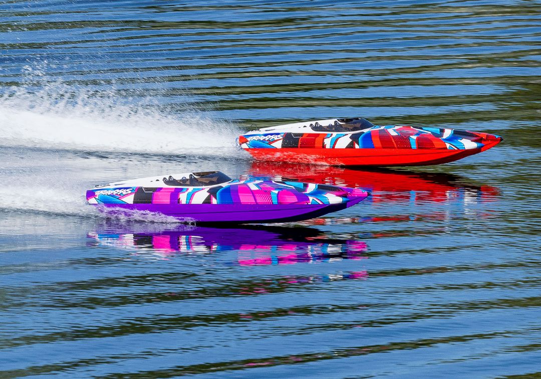 Traxxas DCB M41 Widebody 40" Catamaran Race Boat RedR - Click Image to Close