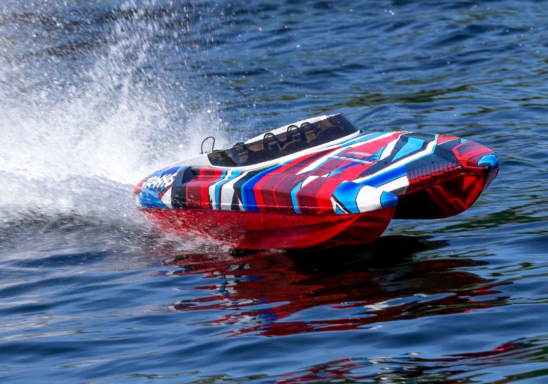 Traxxas DCB M41 Widebody 40" Catamaran Race Boat RedR - Click Image to Close